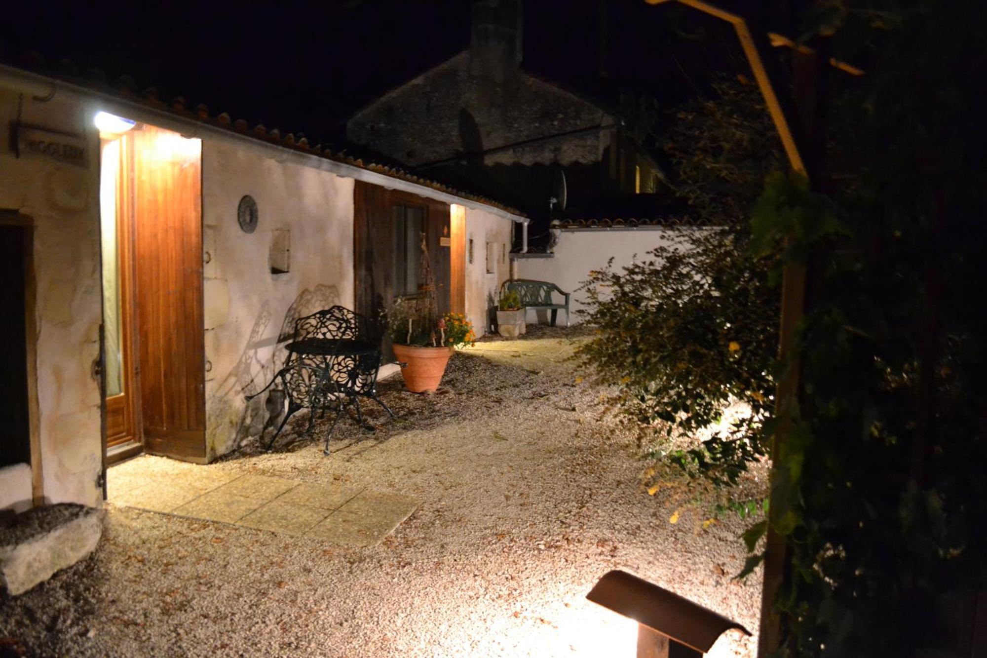 Bed and Breakfast Le Moulin De Lusseau Chef-Boutonne Zimmer foto